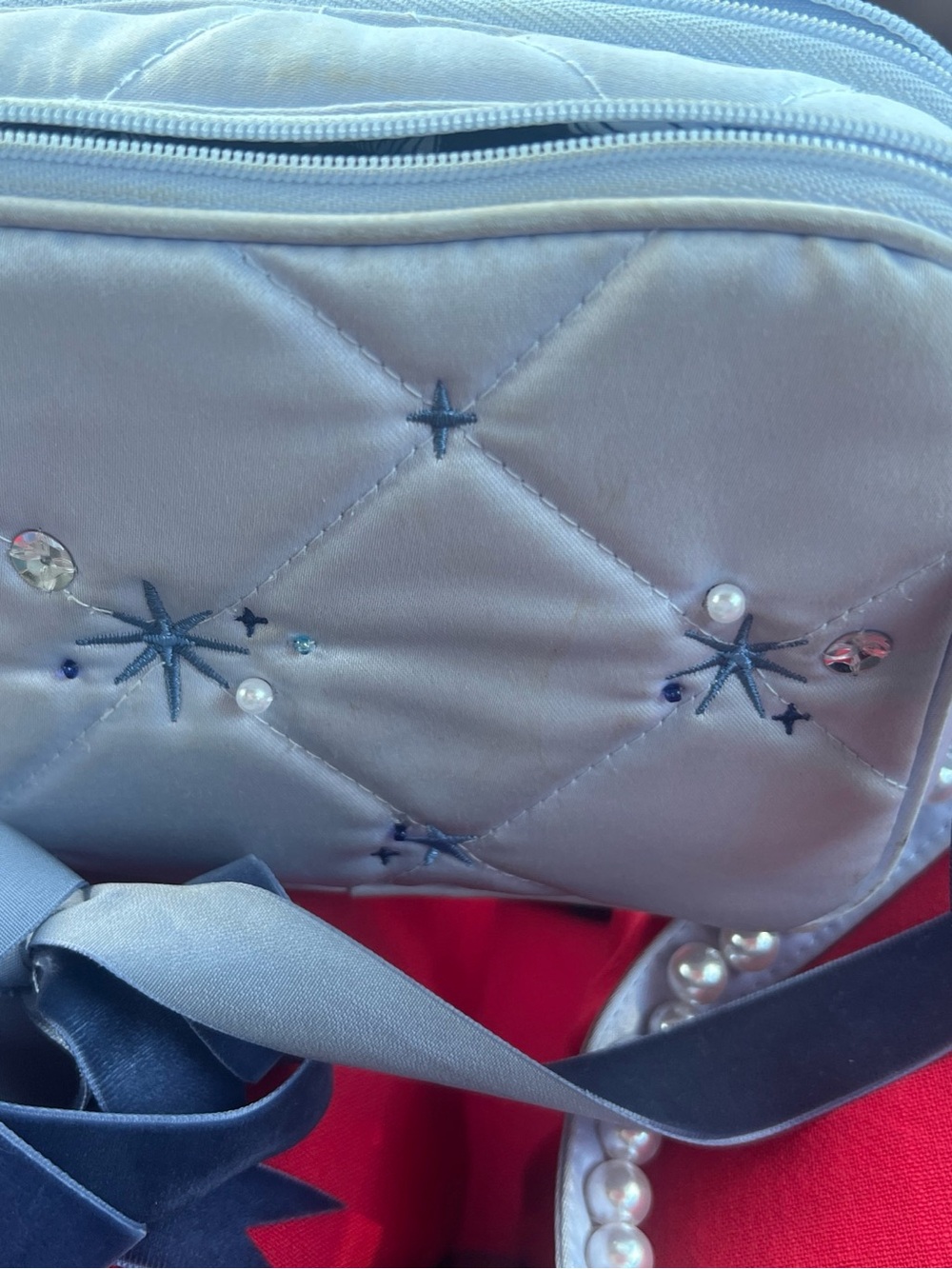Pre-owned Vera Bradley Disney Cinderella Paisley on Morning Mini Evie Crossbody